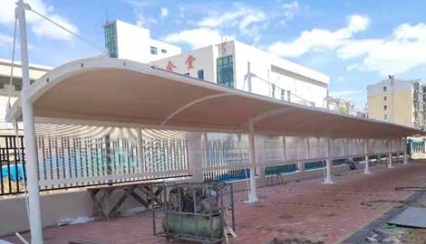 膜結(jié)構(gòu)停車棚 膜結(jié)構(gòu)停車棚